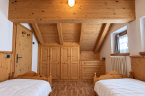 Appartamento con 3 Camere da Letto su 2 Livelli - VERDE Casa Luigion
